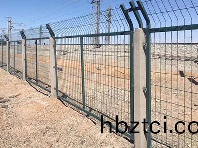 鐵(tie)路(lu)護(hu)欄(lan)網