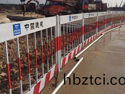 基阬(keng)護欄網(wang)